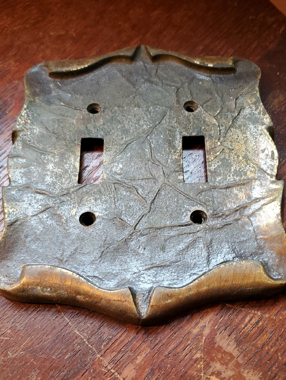 Vintage Carriage House Amerock Switch Plates - Picture 3 of 7